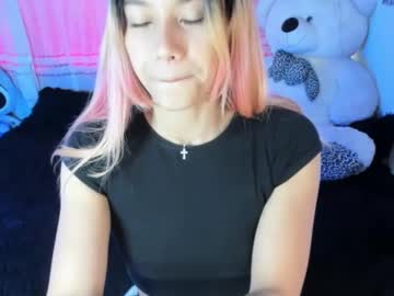Michelle_Mccain Chaturbate stream image from February 12, 2025
