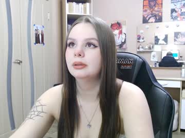 Pollyluv Chaturbate stream image from February 12, 2025