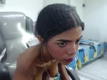 Sofia_Mo Chaturbate stream image from February 12, 2025