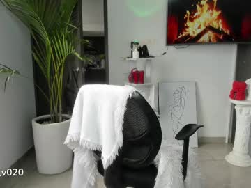 Liah_V Chaturbate stream image from February 12, 2025