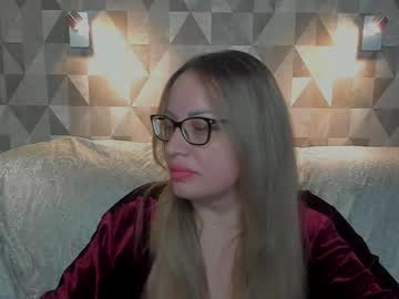 Mariapirs Chaturbate stream image from February 12, 2025