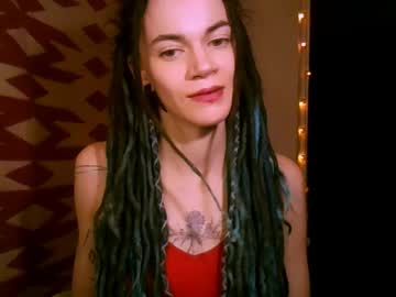 Maryholm Chaturbate stream image from February 12, 2025
