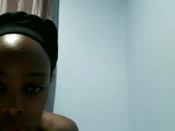 Sassyqueen90 Chaturbate stream image from February 12, 2025