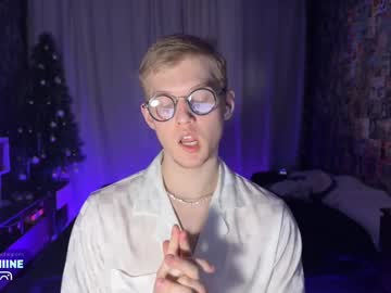 Shine_Skies Chaturbate stream image from February 12, 2025