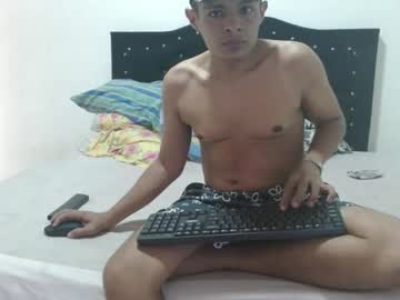 Fetish_Guys_Xxx Chaturbate stream image from February 12, 2025