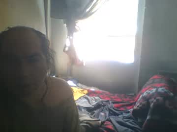 Linseyyy Chaturbate stream image from February 12, 2025