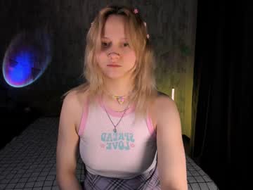 Mariamilkis Chaturbate stream image from February 12, 2025