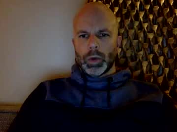 Buurman1982isback Chaturbate stream image from February 12, 2025