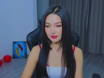 Kriss__Moon Chaturbate stream image from February 12, 2025