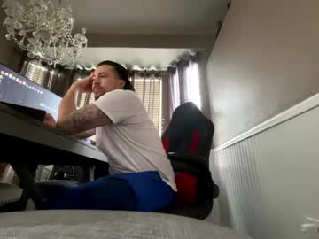Singledaddy69ning Chaturbate stream image from February 12, 2025
