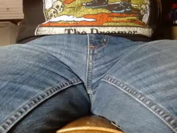 Fuzzyblues Chaturbate stream image from February 12, 2025