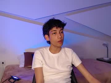 Hot_Little_Bunny Chaturbate stream image from February 12, 2025