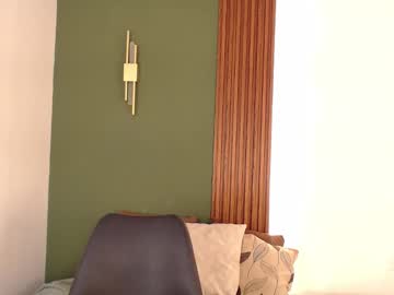 Myla_Kunis Chaturbate stream image from February 12, 2025