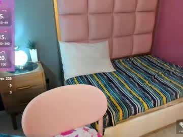 Samanthaanderson Chaturbate stream image from February 12, 2025
