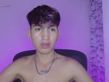 Littlextrem Chaturbate stream image from February 13, 2025