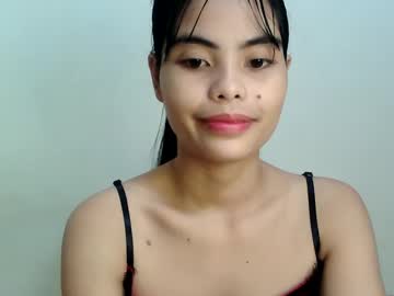 Urprettydoll Chaturbate stream image from February 13, 2025
