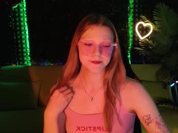 Miawhisper Chaturbate stream image from February 13, 2025