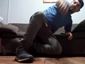 Robredojoaqu69 Chaturbate stream image from February 13, 2025