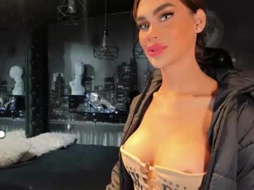Soysabrinathebest Chaturbate stream image from February 13, 2025