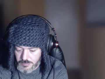 Alanconn111 Chaturbate stream image from February 13, 2025