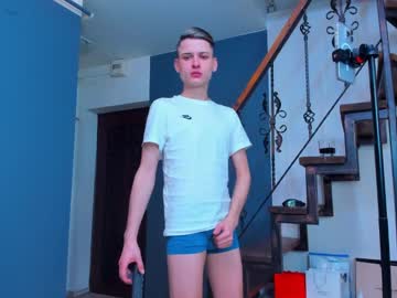 Stashott69 Chaturbate stream image from February 13, 2025