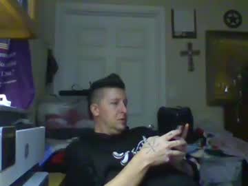 Trillnonymau5 Chaturbate stream image from February 13, 2025