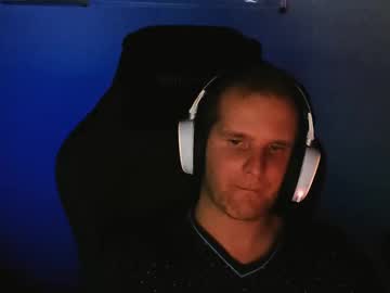 Croissant911 Chaturbate stream image from February 13, 2025