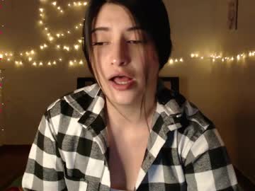 Goldencandycotton Chaturbate stream image from February 13, 2025