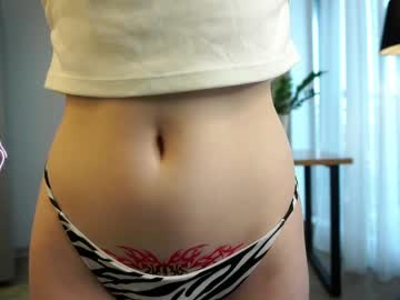Mineliaaa Chaturbate stream image from February 13, 2025