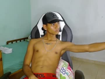 Aphal_Hot23 Chaturbate stream image from February 13, 2025