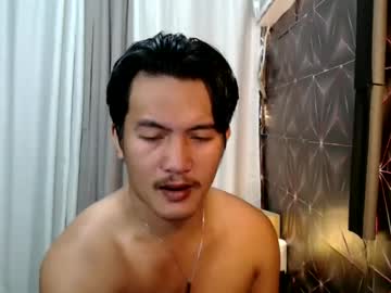 Hunkylloyd Chaturbate stream image from February 13, 2025