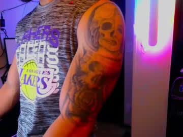 Lookatmee8118 Chaturbate stream image from February 13, 2025