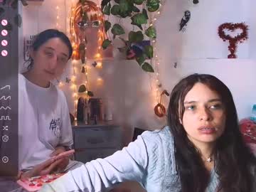 Mynameislili_ Chaturbate stream image from February 13, 2025
