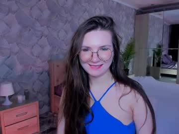Shineshyness Chaturbate stream image from February 13, 2025