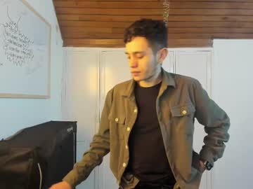 Mr_Andresr Chaturbate stream image from February 13, 2025