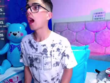 Owenblue__ Chaturbate stream image from February 13, 2025
