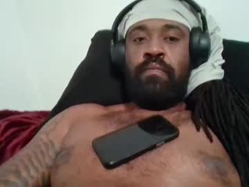 Talldreadhead760 Chaturbate stream image from February 13, 2025