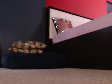 Alanna_Gold Chaturbate stream image from February 13, 2025