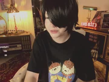 Alaskagrace Chaturbate stream image from February 13, 2025