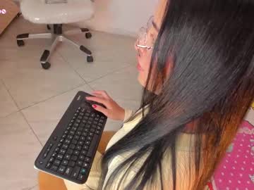 Alia_Peach_ Chaturbate stream image from February 13, 2025