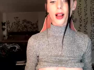 Allyoursss1212 Chaturbate stream image from February 13, 2025