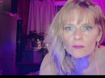 Thewickedvixen Chaturbate stream image from February 13, 2025