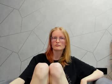 Elizabeth_Harpper Chaturbate stream image from February 13, 2025