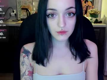Lina_Tyaan Chaturbate stream image from February 13, 2025