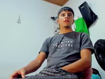 Maxbigcock2025 Chaturbate stream image from February 13, 2025