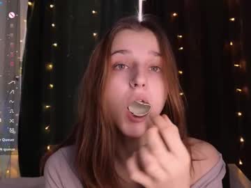 Daisyfleek Chaturbate stream image from February 13, 2025
