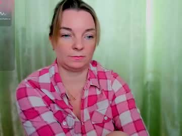 Little_Passion Chaturbate stream image from February 13, 2025