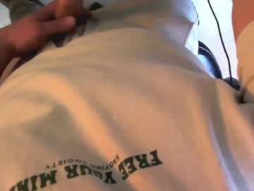 Maxcamlove Chaturbate stream image from February 13, 2025
