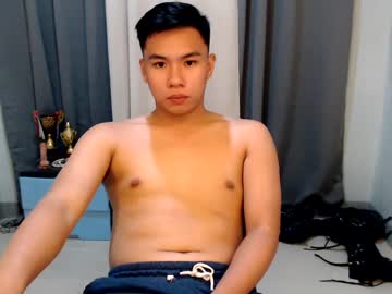 Urasian_Hardcockxx Chaturbate stream image from February 13, 2025