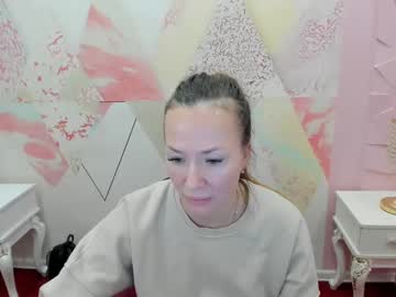 Lady_Riddle Chaturbate stream image from February 13, 2025